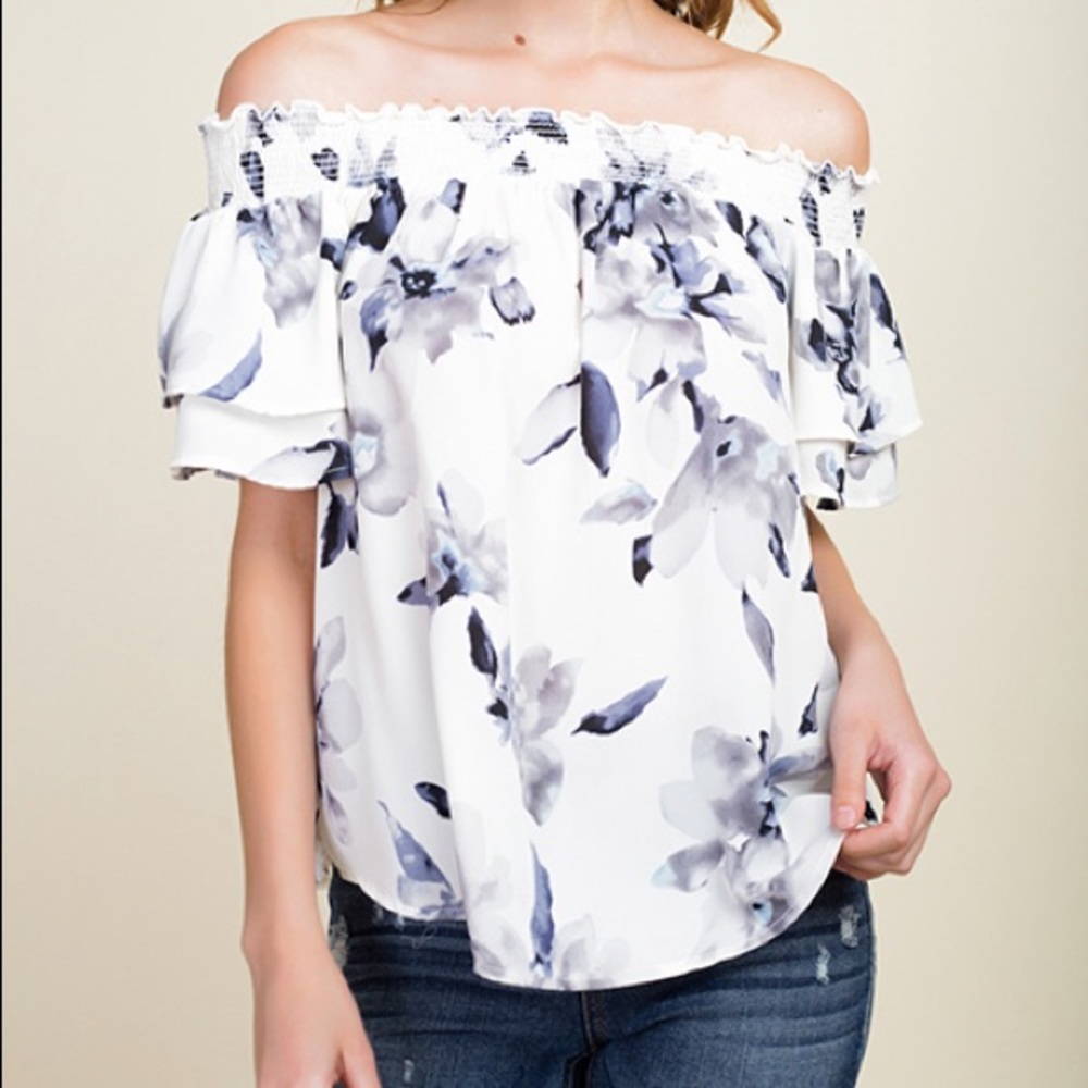 Ivory/White Floral Off-Shoulder Blouse - Picture 4 of 6